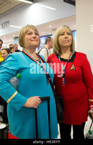 La destinazione di Star Trek convegno tenutosi presso il centro NEC vicino a Birmingham per celebrare i cinquant'anni della serie. Foto Stock