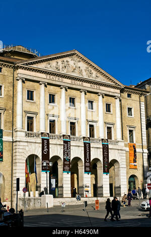 Teatro delle Muse teatro, 1827, il neoclassico, architetto Pietro Ghinelli, Ancona, Marche, Italia, Europa Foto Stock