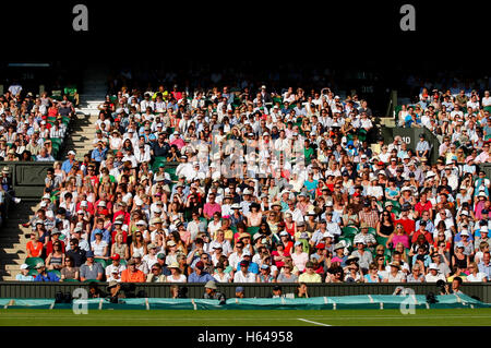 Gli spettatori sul Centre Court, Wimbledon 2009, Grand Slam torneo, Regno Unito, Europa Foto Stock