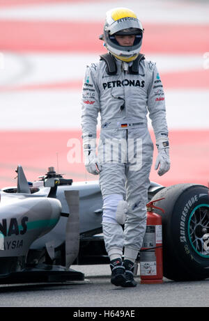 Motorsport, Nico Rosberg, GER, alla Mercedes MGP W01 race car, Formula 1 i test sul Circuito de Catalunya race track in Foto Stock