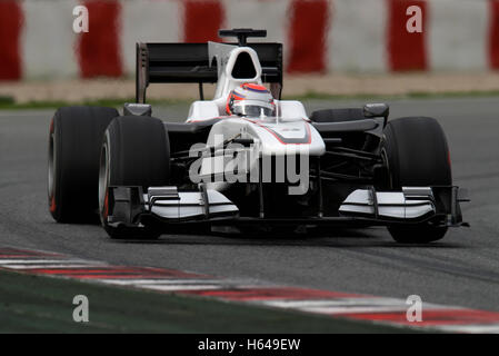 Motorsports, Kamui Kobayashi, JPN, in una BMW Sauber C29 race car, Formula 1 i test sul Circuito de Catalunya race track in Foto Stock