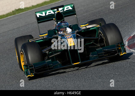 Motorsports, Jarno Trulli, ITA, in Lotus T127 auto da corsa di Formula 1 i test sul Circuito de Catalunya race track in Foto Stock