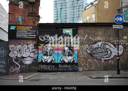 Graffiti su un muro di Brick Lane in Shoreditch. Londra, Inghilterra, Gran Bretagna. 18.08.2016.