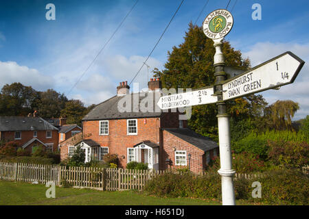 Church Cottage, Emery giù, Lyndhurst, Hampshire, Inghilterra, Regno Unito Foto Stock