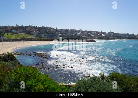 Per Bondi e Coogee a piedi è lungo 6 km situato in Sydneys sobborghi orientali Foto Stock