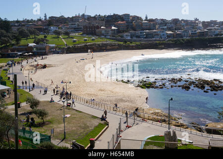 Per Bondi e Coogee a piedi è lungo 6 km situato in Sydneys sobborghi orientali Foto Stock