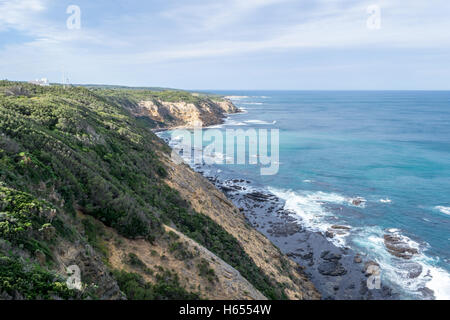 Cape Otway è situato nella Great Ocean Road e il suo faro è iconico Foto Stock