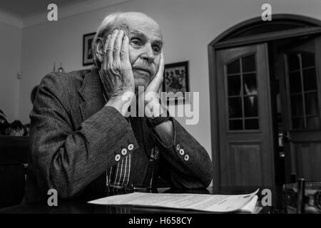 Kiev, Ucraina. 16 Ago, 2013. Un noto economista ucraino, philantrophist e figura pubblica BOHDAN HAWRYLYSHYN morti di età compresa tra 90 a Kiev, Ucraina, Ott24, 2016. © Sergii Kharchenko/ZUMA filo/Alamy Live News Foto Stock