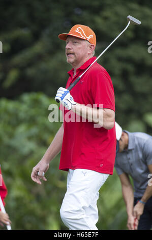 Boris Becker durante il Mondo Celebrità Pro-Am 2016 Mission Hills Cina Torneo di Golf al Blackstone Corso su ottobre 22, 2016 in Haikou, Hainan provincia della Cina. | Verwendung weltweit Foto Stock