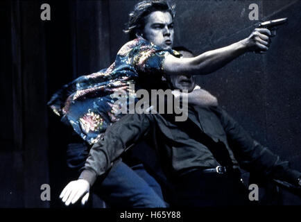 William Shakespeare Romeo & Julia aka. Romeo + Giulietta, USA 1996, Direttore: Baz Luhrmann, attori/stelle: Leonardo DiCaprio, Claire Danes, John Leguizamo Foto Stock