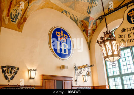 Hofbrauhaus interno a Monaco di Baviera Foto Stock