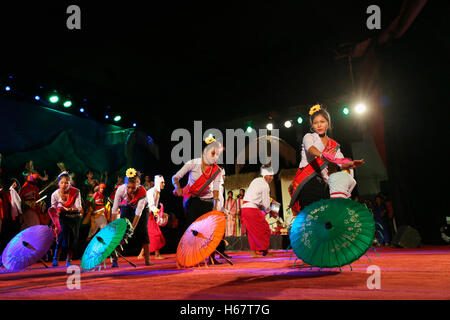 Sangrai Mog danza, Tripura, India Foto Stock