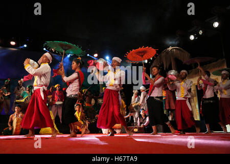 Sangrai Mog danza, Tripura, India Foto Stock