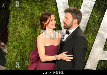 Attori Jennifer Garner e Ben Affleck arriva per il 2013 Vanity Fair Oscar Party hosted by Graydon Carter al Sunset Tower il 24 febbraio 2013 in West Hollywood, California. Foto Stock