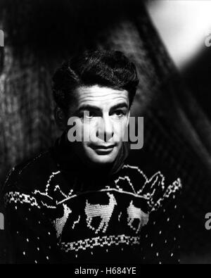 PAUL MUNI Commandos Strike all'alba (1942) Foto Stock