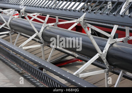 Frammento di un raccolto agricolo mietitrebbia Foto Stock