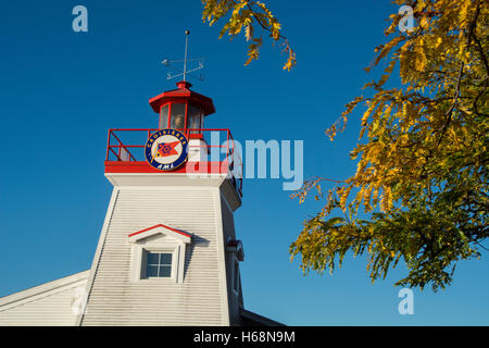 Canada Quebec, tre fiumi (aka Trois-Riveres) Harbourfront Park e la zona portuale. Foto Stock