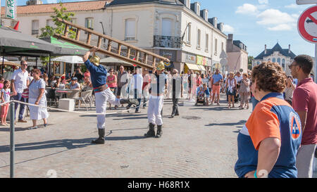 Challans, Francia - 11 Agosto 2016 : una volta evento Challans 'Autrefois Challans' organizzata dalla città e si immerge i visitatori in th Foto Stock