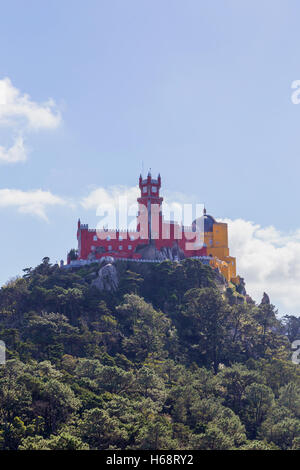 La colorata Vecchia architetto palace pena di Sintra Foto Stock