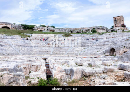 Il Teatro Greco, il Parco Archeologico della Neapolis, Siracusa, Sicilia, Italia Foto Stock