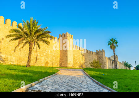 La città medievale di parete è una delle meglio conservate e notevoli monumenti di Sousse, Tunisia. Foto Stock