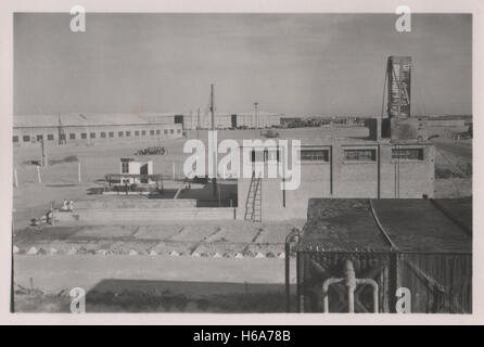 Deposito militare britannico e deposito di riparazione di ingegneria a 10 base Ordnance Depot Royal Army Ordnance Corps (RAOC) campo a Geneifa Ismailia zona vicino al canale di Suez 1952 nel periodo prima del ritiro delle truppe britanniche dalla zona del canale di Suez e La Crisi di Suez Foto Stock