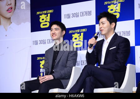 Seul in Corea. 26 ott 2016. Peccato hye Park, Cho Jung Seok e D.O. Doh Kyungsoo partecipare alla conferenza di produzione del fratello a Seul, in Corea il 26 ottobre, 2016.(Cina e Corea diritti) © TopPhoto/Alamy Live News Foto Stock