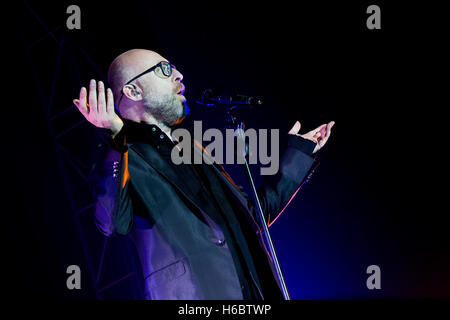 Mario Biondi live al Auditorium Parco della Musica durante il tour di oltre 2015 Foto Stock