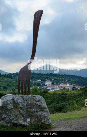 Scultura nel parco de La Arboleda - area ricreativa nel Trapaga Valley vicino a Bilbao, Vizcaya, Paesi Baschi, l'Europa. Foto Stock