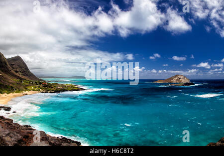 Il paesaggio costiero vicino Makapuu Beach a costa est di Oahu, Hawaii, Stati Uniti d'America. Foto Stock