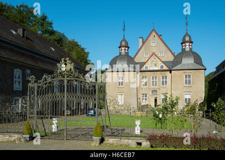 Deutschland, NRW, Lüdenscheid, Wasserschloss Neuenhof Elspetal im Foto Stock