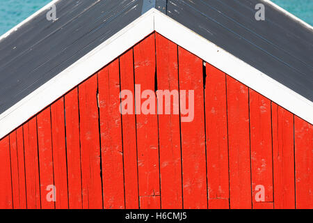 Tradizionali case di pesce in legno. Lofoten Islands fishing house design, Norvegia Foto Stock