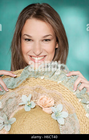 Giovane donna, cappello, ritratto Foto Stock