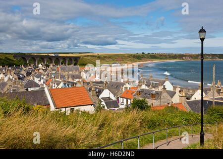 Vista sul borgo marinaro di Cullen Banffshire in Scozia Foto Stock