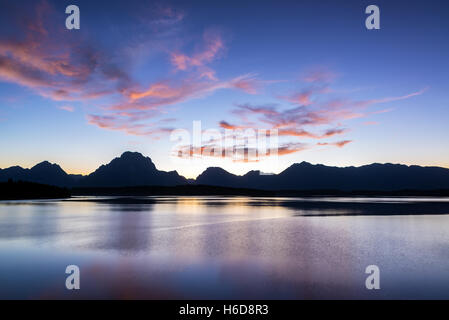 Teton Range e il lago Jackson prese al tramonto nel Parco Nazionale di Grand Teton Foto Stock