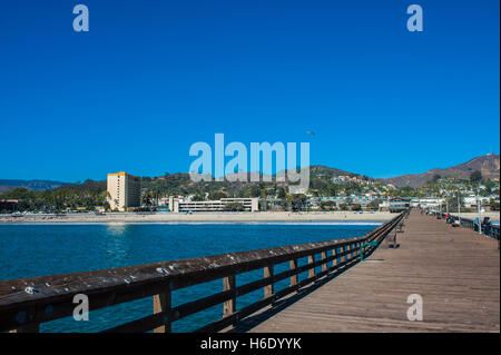 Ventura Pier su un soleggiato blue sky giorno Foto Stock