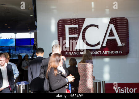 Gli uffici del comportamento finanziario competente (FCA), a Canary Wharf, Londra Foto Stock