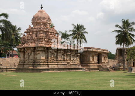 Amman Tempio della Dea Brihannayaki, il tempio di Brihadisvara complessa, Gangaikondacholapuram, Tamil Nadu, India. Vista da sud Wes Foto Stock