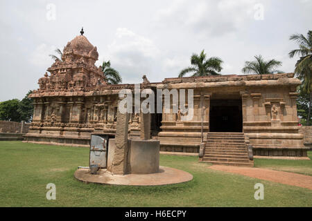 Amman Tempio della Dea Brihannayaki, il tempio di Brihadisvara complessa, Gangaikondacholapuram, Tamil Nadu, India. Vista dal nord. Foto Stock