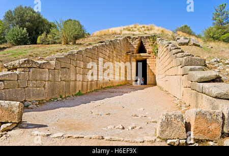 Il Tesoro di Atreo o la Tomba di Agamennone è un imponente tomba a tholos sulla collina Panagitsa Foto Stock