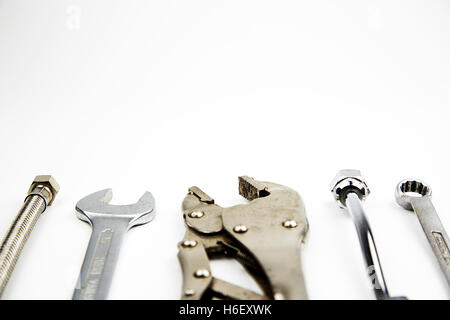 Sovraccarico di uno strumento essenziale per il kit idraulico Foto Stock