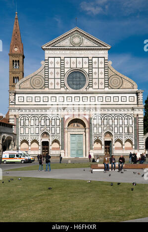 Gotica chiesa domenicana di Santa Maria Novella, Sito Patrimonio Mondiale dell'UNESCO, Firenze, Toscana, Italia, Europa Foto Stock