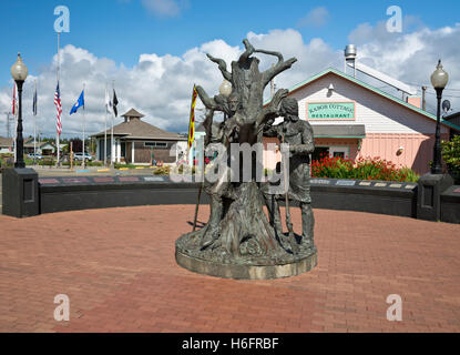 'Marca di Triumph' scultura di Stanley Wanlass, raffigurante il Lewis e Clark expedition. Foto Stock