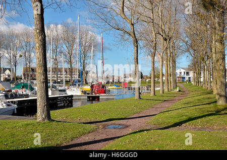 Marina di Ouistreham nel dipartimento del Calvados nella regione Basse-Normandie, in Francia nordoccidentale. Foto Stock