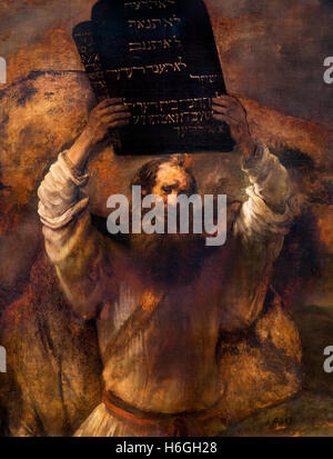 Mosè rompere le compresse della legge da parte di Rembrandt van Rijn, olio su tela, 1659. Il dipinto depicst Mosè fracassare le compresse in cui Dio aveva scritto i Dieci Comandamenti. Foto Stock