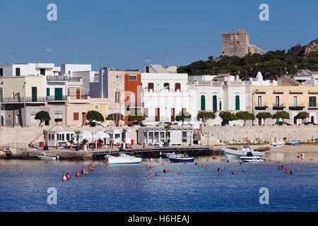 Porta e torre dell&#39;Alto, Santa Maria al Bagno, provincia di Lecce e la penisola salentina, Puglia, Italia Foto Stock