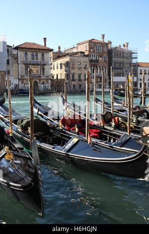 Le gondole del 'Grand Canal' Venezia Italia Foto Stock
