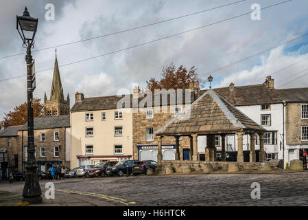La piazza del Mercato nel centro di Alston il villaggio più alto in Inghilterra. Cumbria Nord Ovest Engalnd. Foto Stock
