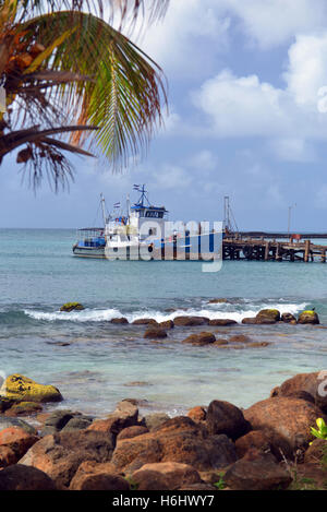 La pesca commerciale barca Brig Bay Harbor Big Corn Island Nicaragua america centrale Foto Stock