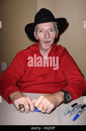 Parsippany, NJ, Stati Uniti d'America. 28 ott 2016. Bobby Heenan di presenze per chiller Theatre Expo, Sheraton Parsippany Hotel, Parsippany, NJ Ottobre 28, 2016. Credito: Derek Storm/Everett raccolta/Alamy Live News Foto Stock